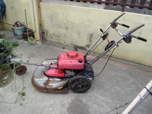 เครื่องตัดหญ้า HONDA UM 2460 แบบเดินตาม