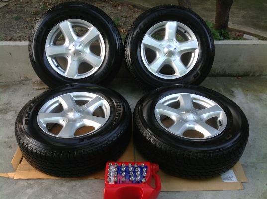 ขายล้อแม็กmagอิซูซุisuzuดีแ็ม็กdmaxพร้อมยางป้ายแดงขอบ17"แค่ขับกลับบ้านก็ถอดเปลี่ยน