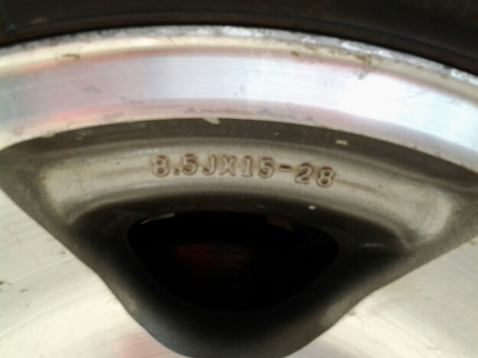 ยาง 35 ล้อขอบ 15