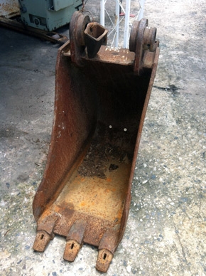 ขายบุ้งกี๋ รถขุด ประมาณ PC 30 เก่านอก 9,600 บาท