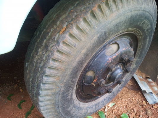 ขายรถบรรทุก 10  ล้อ  นิสสัน  CWM430  ปี47   290 แรงม้า  ไม่ดั้ม