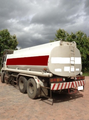 ISUZU ROCKY 10ล้อ (2 เพลา) เครื่อง 175HP (6BG1) เบรกจิ๊ฟฟี่ ยางดี 10 เส้น ซัซซี่สวย แอร์เย็น ถังน้ำมัน 15000 ลิตร (โหลดล่าง) ขาย 890,000