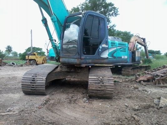 ขายแม๊กโครKOBELCO SK  200-YN  11 ซีเรี้ยนสูงรถสวยพร้อมใช้เอกสารเล่มทะเบียนรถบ้านคับ