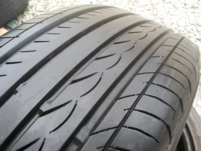 ขายยาง215/60/16 ปี 11 YOKOHAMA JAPAN  1 คู่