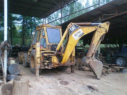 ขาย..รถ CAT 428B  4WD สีเดิม ๆ แรงขุดดี ทำงานไว ประหยัดน้ำมัน รถสวยพร้อมใช้งาน มีทะเบียน.