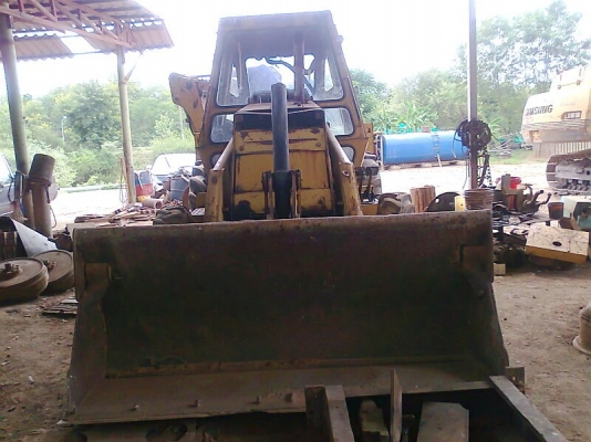 ขาย..รถ CAT 428B  4WD สีเดิม ๆ แรงขุดดี ทำงานไว ประหยัดน้ำมัน รถสวยพร้อมใช้งาน มีทะเบียน.