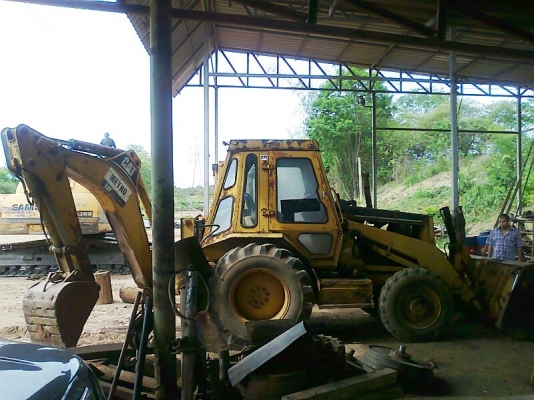 ขาย..รถ CAT 428B  4WD สีเดิม ๆ แรงขุดดี ทำงานไว ประหยัดน้ำมัน รถสวยพร้อมใช้งาน มีทะเบียน.