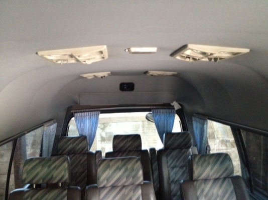 รถตู้ Nissan Urvan 2003 เครื่อง3.0