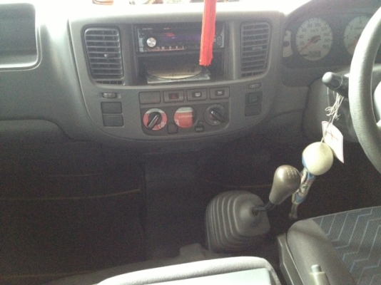 รถตู้ Nissan Urvan 2003 เครื่อง3.0