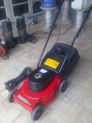 รถตัดหญ้าไฟฟ้า รถตัดหญ้าไฟฟ้า