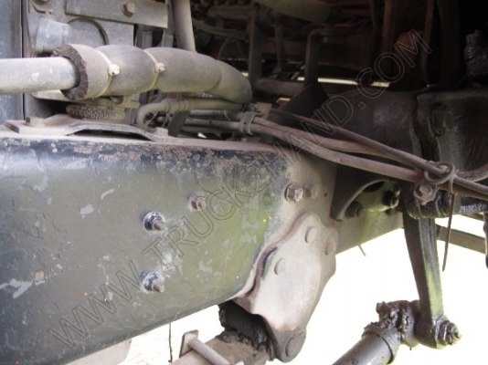 รถบรรทุก 10 ล้อ ยี่ห้อ HINO รุ่น FL176 กระบะไม้เป็นรถร่องหลังถนน