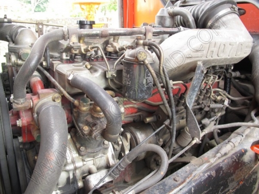 รถบรรทุก 10 ล้อ ยี่ห้อ HINO รุ่น FL176 กระบะไม้เป็นรถร่องหลังถนน