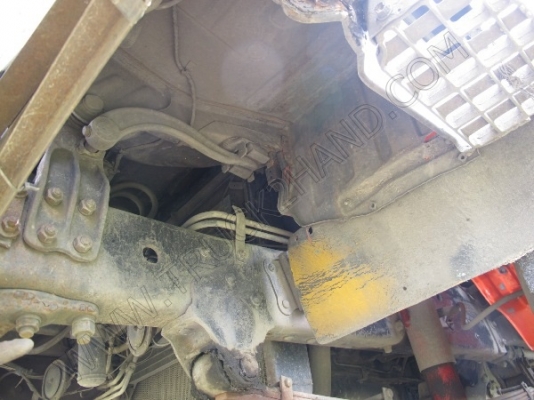 รถบรรทุก 10 ล้อ ยี่ห้อ HINO รุ่น FL176 กระบะไม้เป็นรถร่องหลังถนน