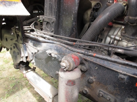 รถบรรทุก 10 ล้อ ยี่ห้อ HINO รุ่น FL176 กระบะไม้เป็นรถร่องหลังถนน