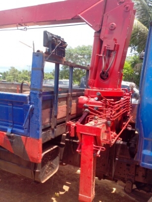 Toyota Dyna BU87 เครื่องอีซูซุ 110 แรง 4BE1 พร้อมเครนสี่เหลี่ยม 2 ตัน 2 ปลอก 3 ชัก