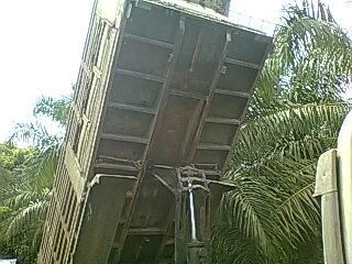 รถฮีโน่ 10 ล้อดั้ม FM3M 240 แรงม้า สนใจติดต่อ 081 - 6079515 รถฮีโน่ 10 ล้อดั้ม FM3M 240 แรงม้า สนใจติดต่อ 081 - 6079515