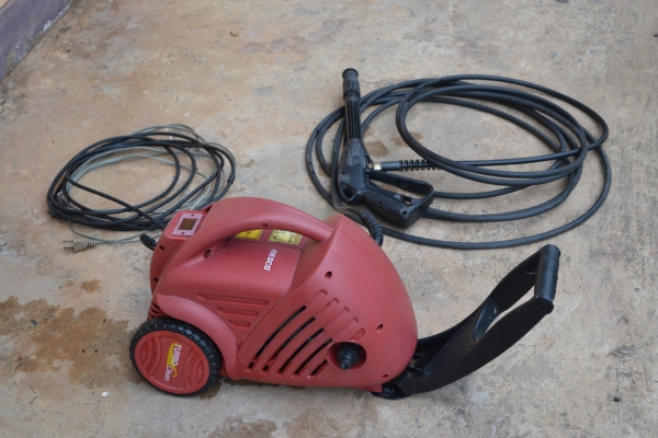 ขายเครื่องฉีดน้ำแรงดันสูงสำหรับล้างรถ