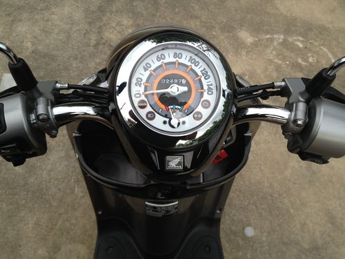 HONDA SCOOPY Iรุ่นS12ตัวท็อปโฉมปัจจุบันสภาพป้ายแดงรถ8เดือน