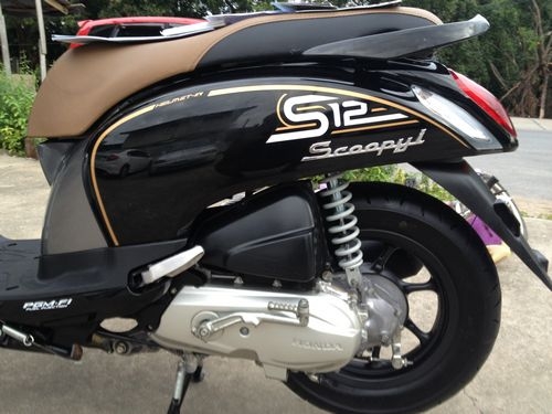 HONDA SCOOPY Iรุ่นS12ตัวท็อปโฉมปัจจุบันสภาพป้ายแดงรถ8เดือน