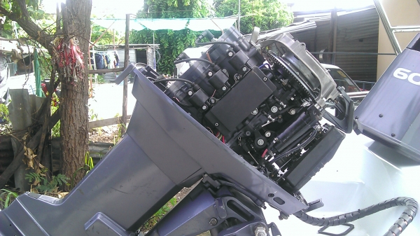 เรือไฟเบอร 15 ฟุต เครื่อง Yamaha 60 แรง 2 จังหวะ