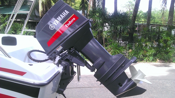 เรือไฟเบอร 15 ฟุต เครื่อง Yamaha 60 แรง 2 จังหวะ