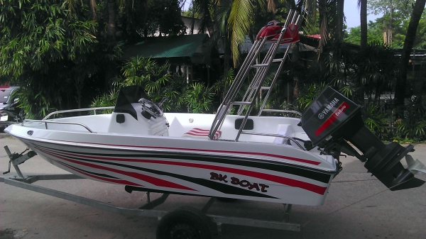 เรือไฟเบอร 15 ฟุต เครื่อง Yamaha 60 แรง 2 จังหวะ