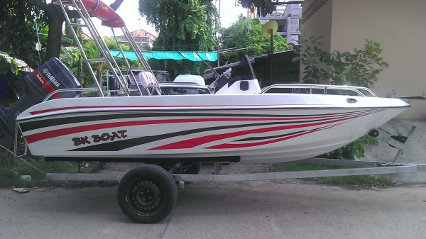 เรือไฟเบอร 15 ฟุต เครื่อง Yamaha 60 แรง 2 จังหวะ