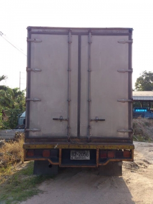 ขายรถตู้แห้ง 10 บาน ร็อคกี้ 195 ยาว 6.50 เมตร