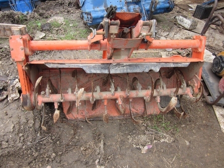 ขาย-โรตารี่สำหรับพรวนดิน ติดรถไถนา หลายรุ่นให้เลือกทั้ง KUBOTA, YANMAR, SHIBAURA ราคาตัวละ 13,500-16,000  บาท