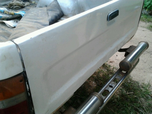 TOYOTA HILUX MIGHTY-X EXTRACAB 2.5 MT ปี 37 เครื่องแน่นแรงดีไม่มีเยิ้ม ภายในเก๋งคอนโซลสวยครบ พวงมาลัยเพาเวอร์ ช่วงล่างคัชซีสวยมาก ยางสภาพดี 60\% พร้อมใช้งาน เอกสารทะเบียนภาษีครบพร้อมโอน ราคาต่อรองได้ครับ