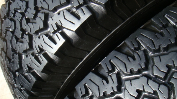 ขายยาง BF Goodrich Allterrain 265 75 r16 ปี12 ใหม่กิ๊ก