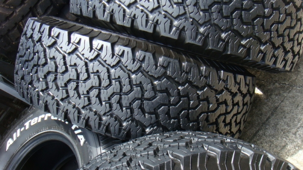 ขายยาง BF Goodrich Allterrain 265 75 r16 ปี12 ใหม่กิ๊ก ขายยาง BF Goodrich Allterrain 265 75 r16 ปี12 ใหม่กิ๊ก