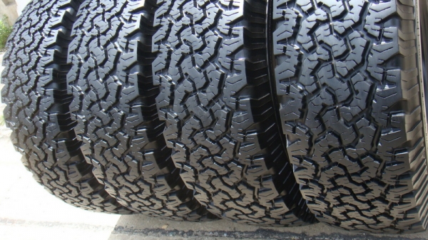 ขายยาง BF Goodrich Allterrain 265 75 r16 ปี12 ใหม่กิ๊ก ขายยาง BF Goodrich Allterrain 265 75 r16 ปี12 ใหม่กิ๊ก