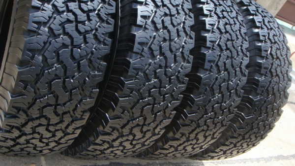 ขายยาง BF Goodrich Allterrain 265 75 r16 ปี12 ใหม่กิ๊ก ขายยาง BF Goodrich Allterrain 265 75 r16 ปี12 ใหม่กิ๊ก