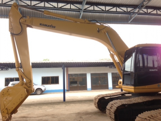 ขายรถแบคโฮ Pc200-6 ซีเรียลสูง รถพร้อมใช้ ช่วงล่างเต็ม ไฟฟ้าครบ ราคาต่อรองได้