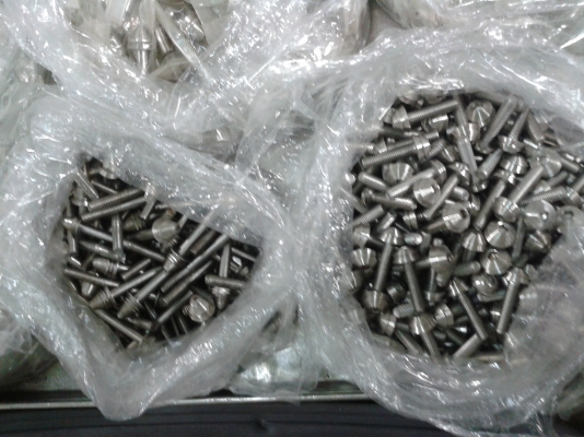 ขายเหมาน็อตกลึงแต่งมอไซค์มีหลายแบบ-หลายขนาด-70กว่าโล