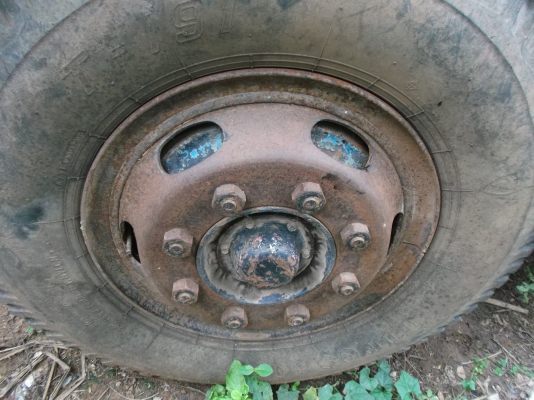 ขายด่วนรถสิบล้อโม้ปูนISUZUเครือง220แรงม้า5คิว2เพลา