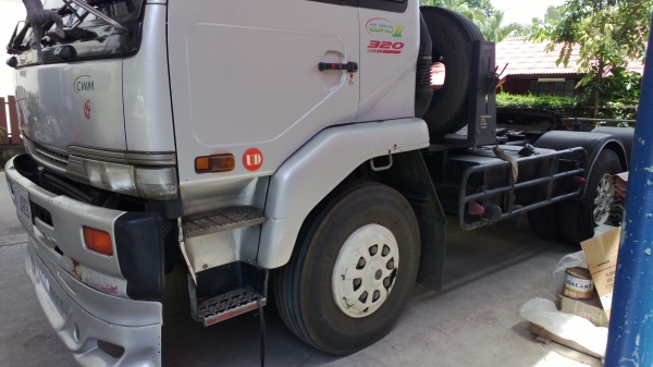 (มี2คัน)10ล้อหัวลากNISSAN UD CWM454M 320แรง ปี*46 พร้อมใช้