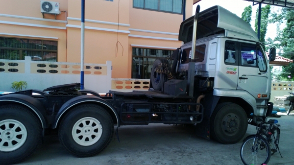 (มี2คัน)10ล้อหัวลากNISSAN UD CWM454M 320แรง ปี*46 พร้อมใช้