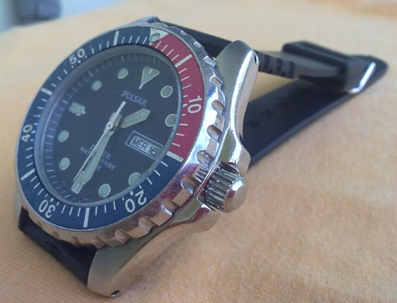 +++PULSAR Quartz  ขอบหมุนได้ ขนาด 40 มม.+++