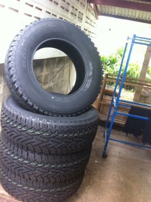 ยางใหม่ปี 13 ขนาด 265-65 R17 AT ราคาโดนๆ ยางใหม่ปี 13 ขนาด 265-65 R17 AT ราคาโดนๆ