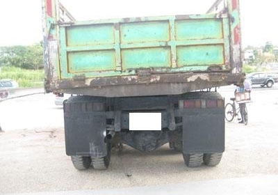 ขายสิบล้อเพลาเดียวดั้ม Isuzu JCM เครื่อง  6BG1 175 แรง โทร 0884501277