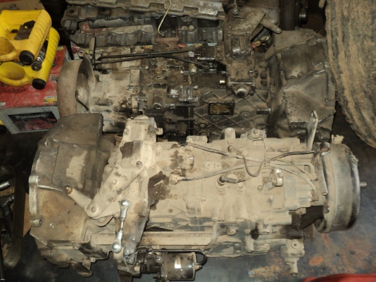 ขายเกียร์ zf 195 โทร 0818441030 ครับ