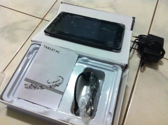 ขายแท๊บแล๊ตจีน ไส่ซิมโทรได้ แอนดอย 4.0.4 รุ่น T730 ของใหม่ ครับ