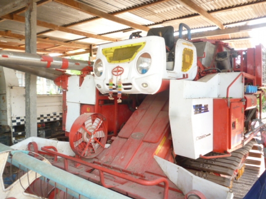 ขายรถเกี่ยวข้าวศักรพัฒนา