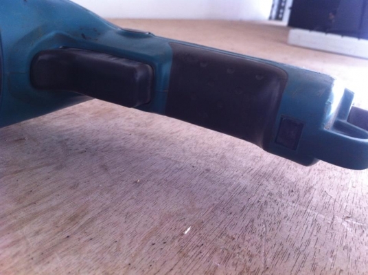 สว่านโรตารี่3ระบบ MAKITA รุ่น HR2470F สภาพใหม่ ราคาถูกๆ สว่านโรตารี่3ระบบ MAKITA รุ่น HR2470F สภาพใหม่ ราคาถูกๆ