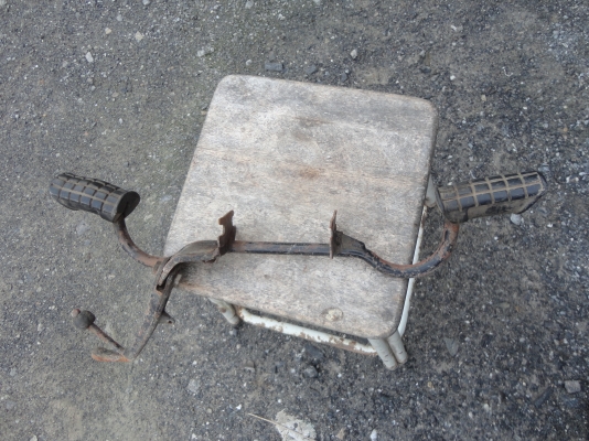 ขอบคุณ พ.เสือ ขายพักเ้ท้าหน้า K-125 แท้ ราคาถุก  สนใจโทร.081-005-8785