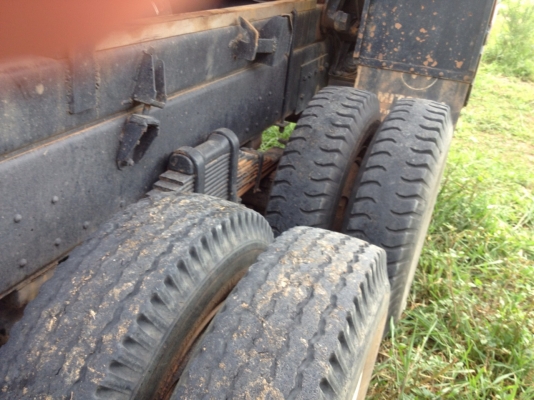 ขาย10ล้อ2เพลาดั๊ม สวยๆเดิมบางทั้งคัน ISUZU ROCKY 240"นางฟ้า"แท้ ปี39 FXZ23NFPF-R  เครื่องเดิม6SD1 240HP ฟิตไม่มีหลวมไม่มีเยิ้ม ช่วงล่างเดิมคัสซสวยเดิมไม่มีบวมกริ๊ปๆ กระบะดั๊มสามมิตรลอนเฉียงสภาพสวยไม่ผุไม่บุบไม่หัก ยางดี10เส้น หัวบางเดิมภายในสวย