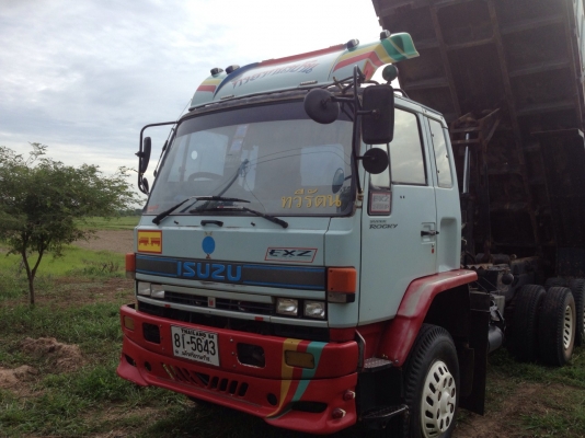 ขาย10ล้อ2เพลาดั๊ม สวยๆเดิมบางทั้งคัน ISUZU ROCKY 240"นางฟ้า"แท้ ปี39 FXZ23NFPF-R  เครื่องเดิม6SD1 240HP ฟิตไม่มีหลวมไม่มีเยิ้ม ช่วงล่างเดิมคัสซสวยเดิมไม่มีบวมกริ๊ปๆ กระบะดั๊มสามมิตรลอนเฉียงสภาพสวยไม่ผุไม่บุบไม่หัก ยางดี10เส้น หัวบางเดิมภายในสวย