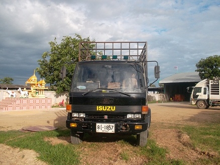 ขาย ISUZU ROCKY เครื่อง 165 แรง กะบะยาว 7.20 เมตร ขาย ISUZU ROCKY เครื่อง 165 แรง กะบะยาว 7.20 เมตร